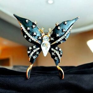 Black Butterfly Rhinestone broyoch